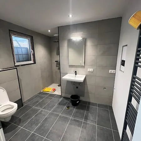 Zum Kriegerdenkmal *