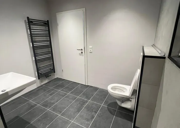 Zum Kriegerdenkmal Apartment