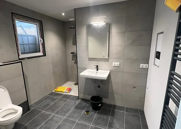 Zum Kriegerdenkmal *